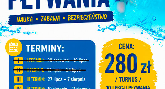 Dzieci podczas II turnusu Wakacyjnej Szkoły Pływania CHAMPION na basenie Aqua Centrum Chełmiec uczą się techniki pływania pod okiem instruktora Emila Siedlarz.